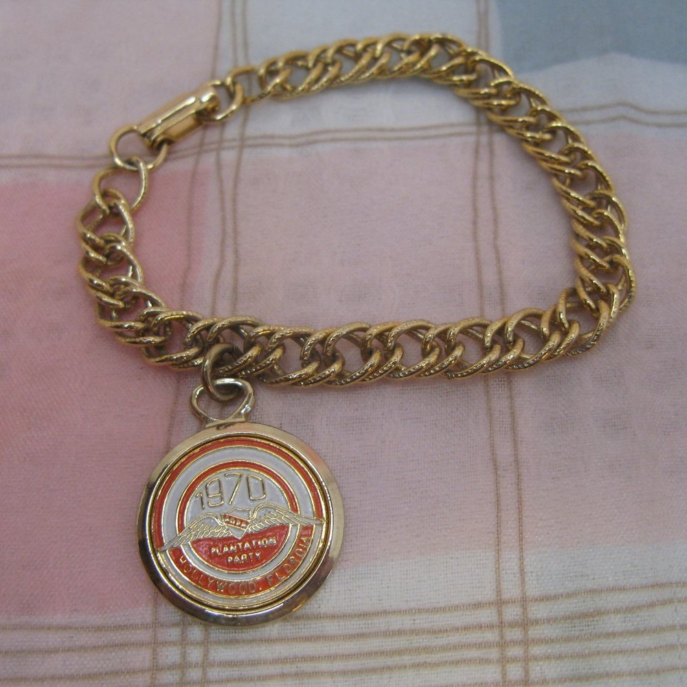 AOPA 1970 Plantation Party Hollywood Florida Souvenir Charm Bracelet 7" L